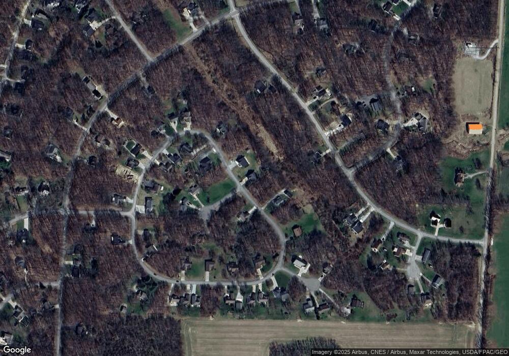 809 Royal Cir, Howard, OH 43028 - photo 1