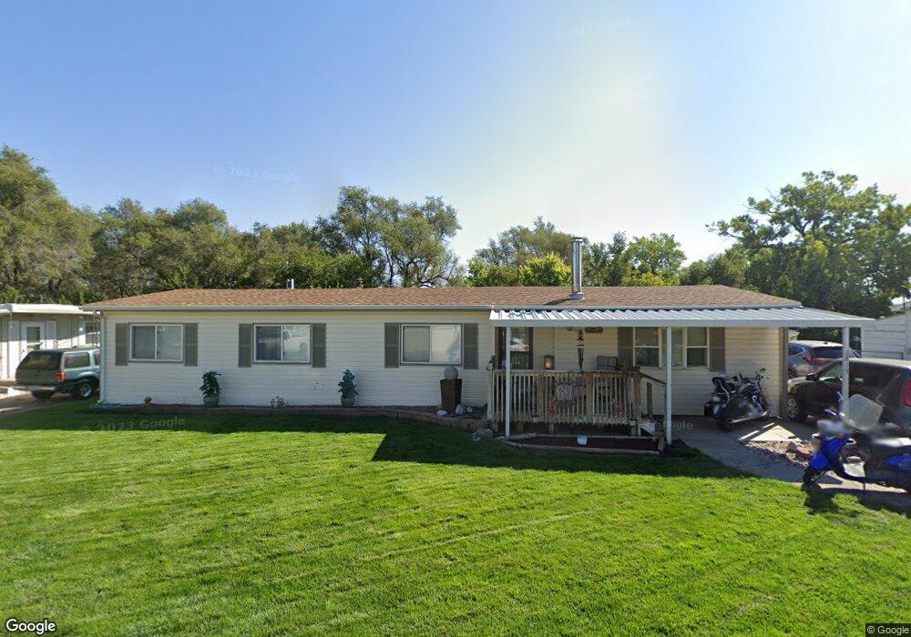 2815 Pearson Rd, North Platte, NE 69101 - photo 1