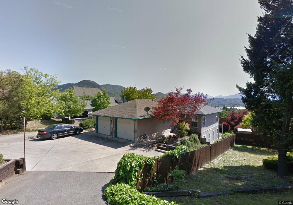 1675 NE A St, Grants Pass, OR 97526 - photo 1