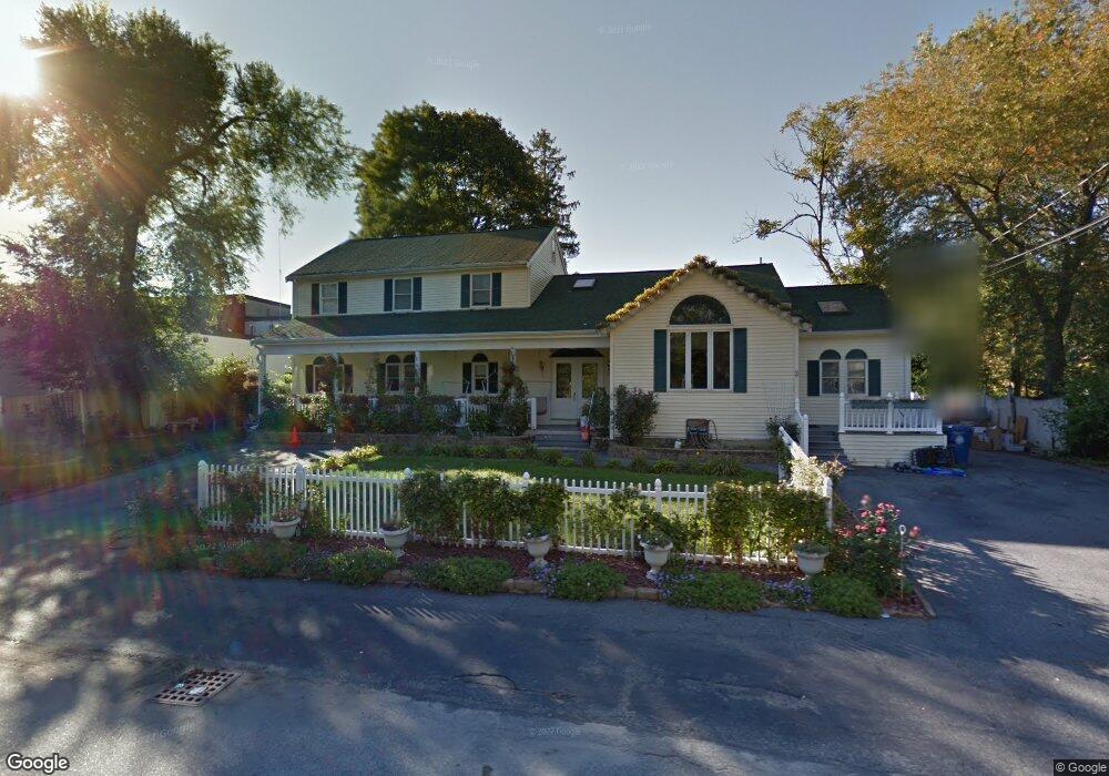 2 Kinney Ave, Burlington, MA 01803 - photo 1