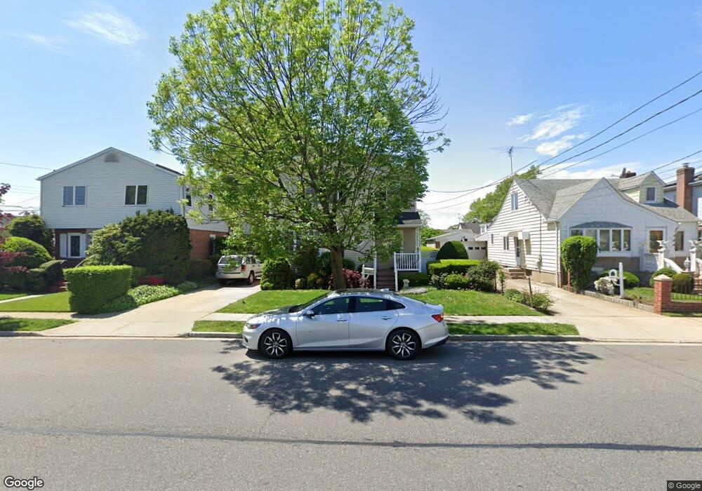 160 Scherer Blvd, Franklin Square, NY 11010 - photo 1