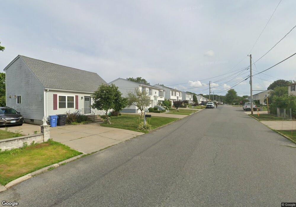 31 Curran Rd, Cumberland, RI 02864 - photo 1