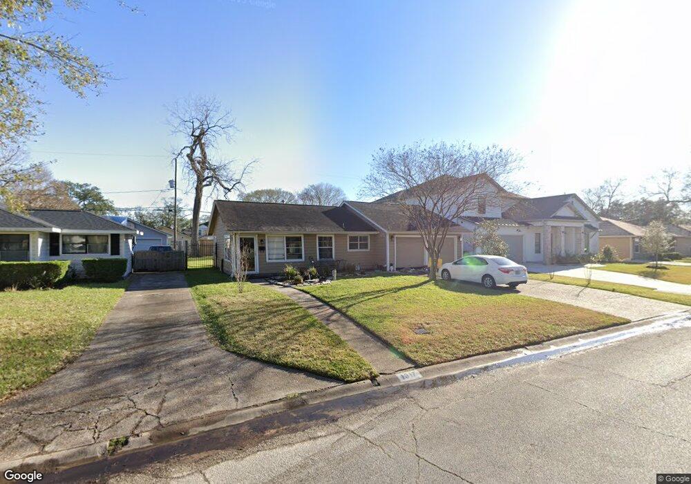 1317 Cheshire Ln, Houston, TX 77018 - photo 1