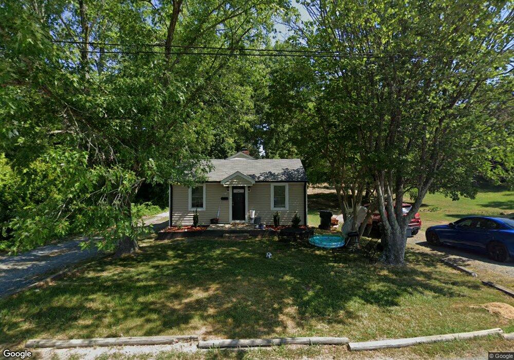 521 E Dorsett Ave, Asheboro, NC 27203 - photo 1