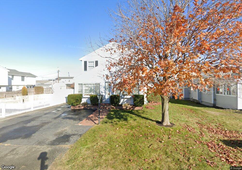 237 Bristol St, Seabrook, NH 03874 - photo 1