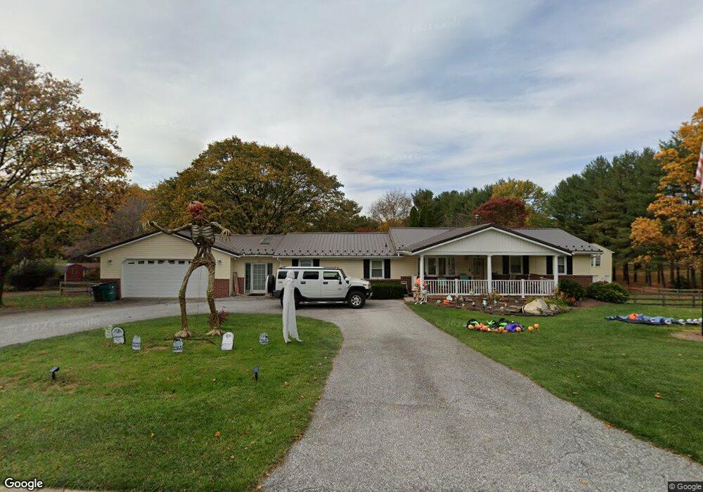 7010 Carmae Rd, Sykesville, MD 21784 - photo 1