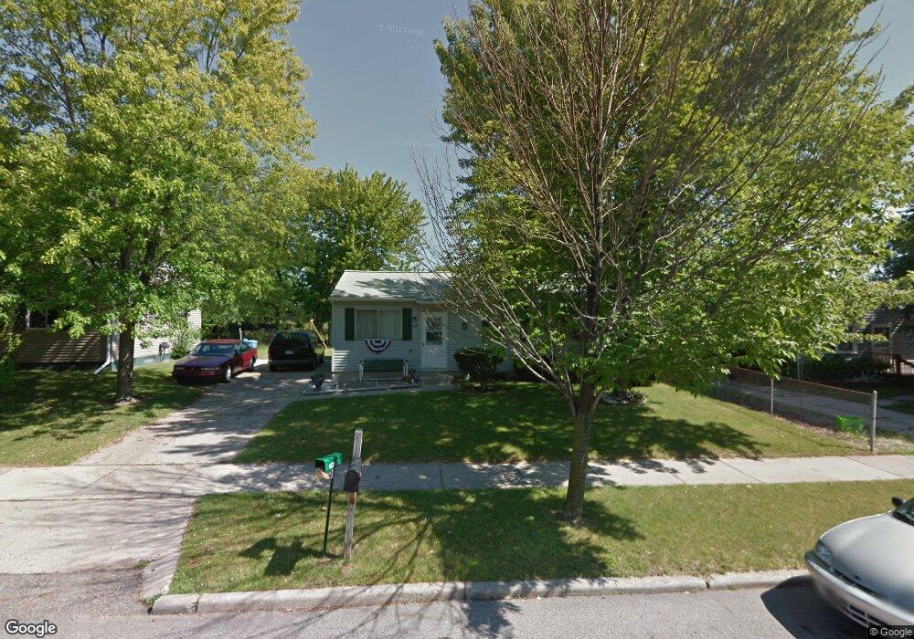 1418 Weymouth Ct, Lansing, MI 48911 - photo 1