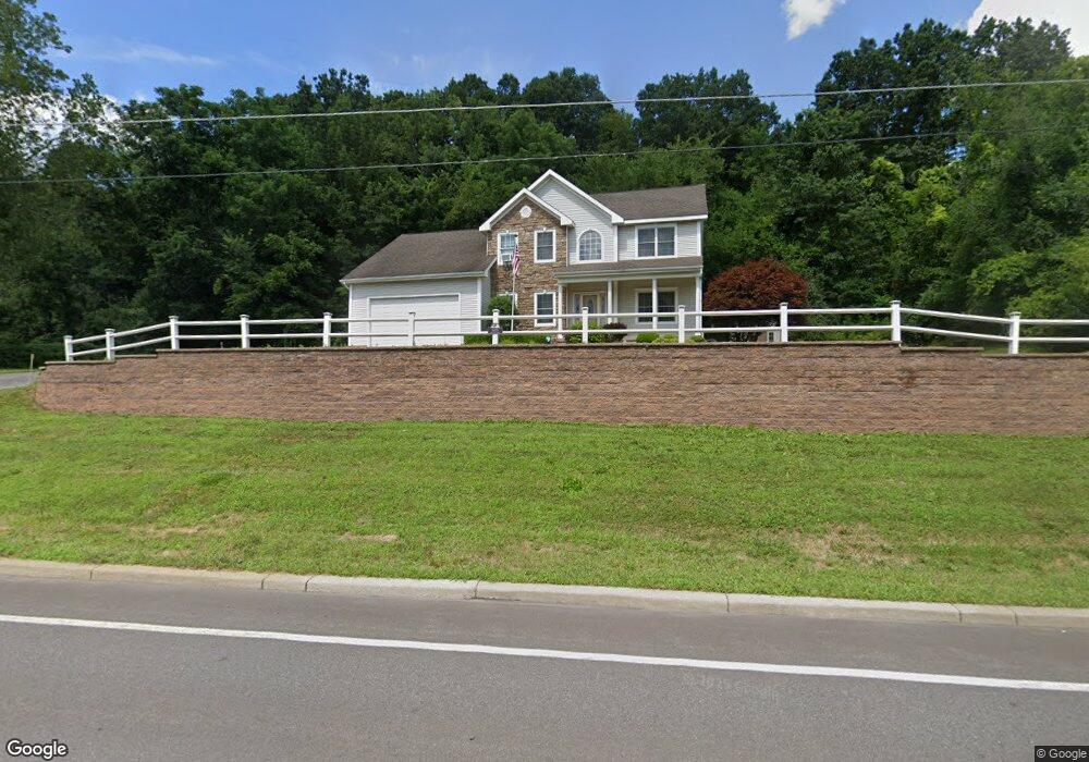 5975 Johnston Rd, Slingerlands, NY 12159 - photo 1