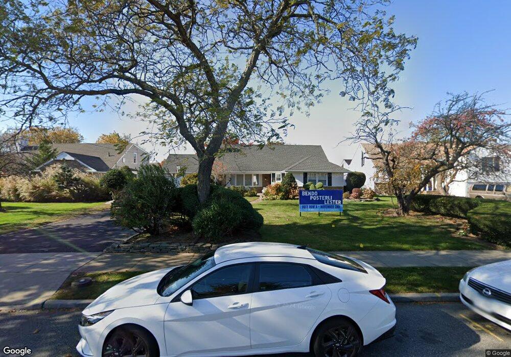 291 Blackheath Rd, Lido Beach, NY 11561 - photo 1