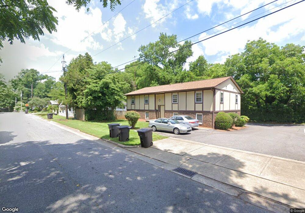 212 Maple St, Statesville, NC 28677 - photo 1