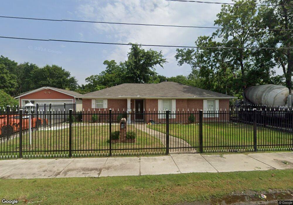 4907 North Loop E, Houston, TX 77026 - photo 1