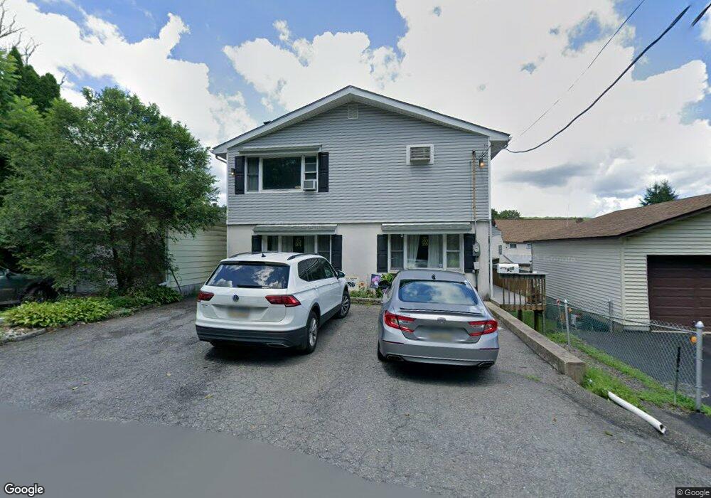 836 E Patterson St, Lansford, PA 18232 - photo 1