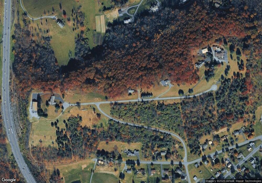 3547 Timber Ln, Slatington, PA 18080 - photo 1