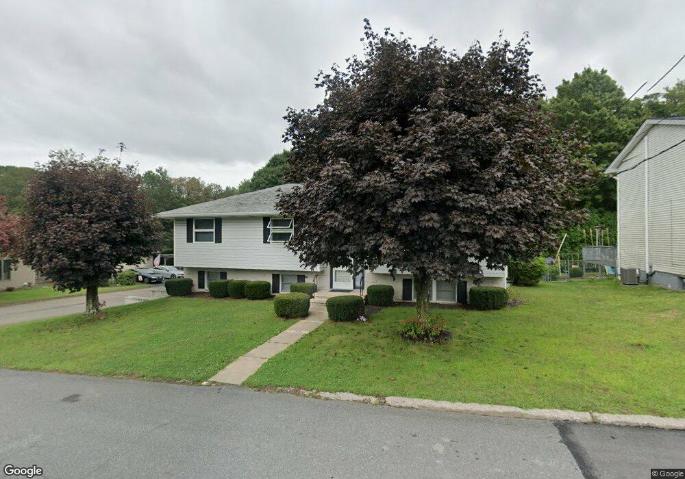 979 Meade Ct, Hazleton, PA 18201 - photo 1