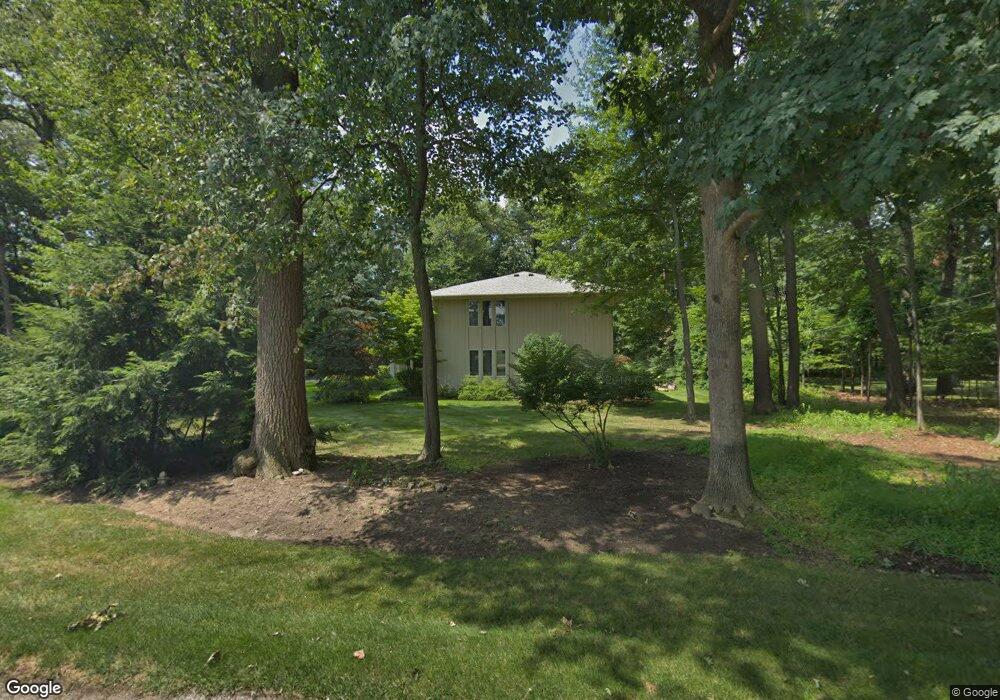 4480 Chisholm Trail, Bloomfield Hills, MI 48301 - photo 1