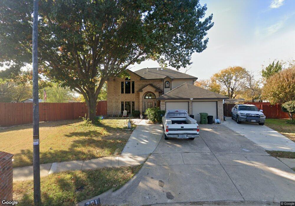 701 Parkland Ct, Hurst, TX 76053 - photo 1