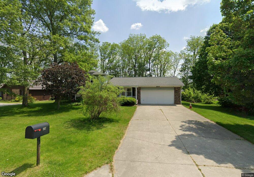 907 Woodcreek Dr, Ossian, IN 46777 - photo 1