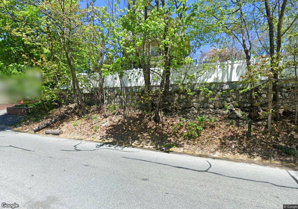 428 Rogers St unit 428, Lowell, MA 01852 - photo 1