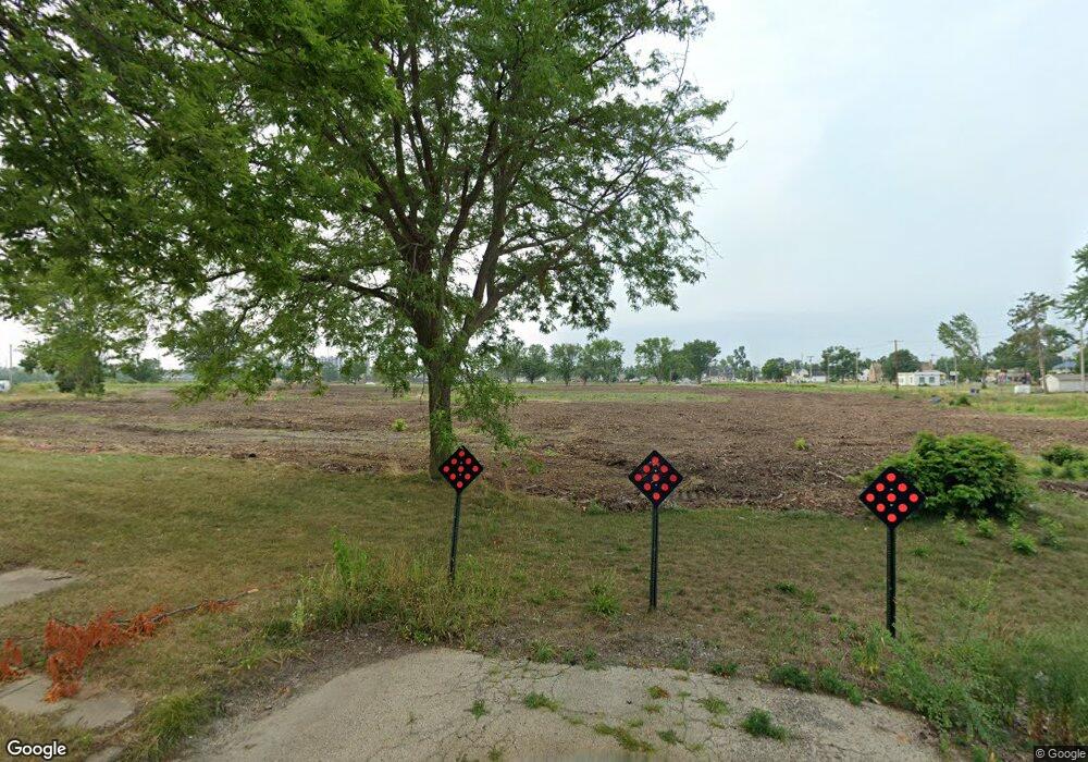 1637 6th St NW, Cedar Rapids, IA 52405 - photo 1