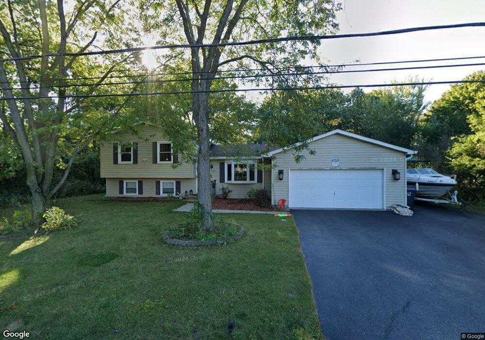 37510 N Lake Crest St, Beach Park, IL 60087 - photo 1