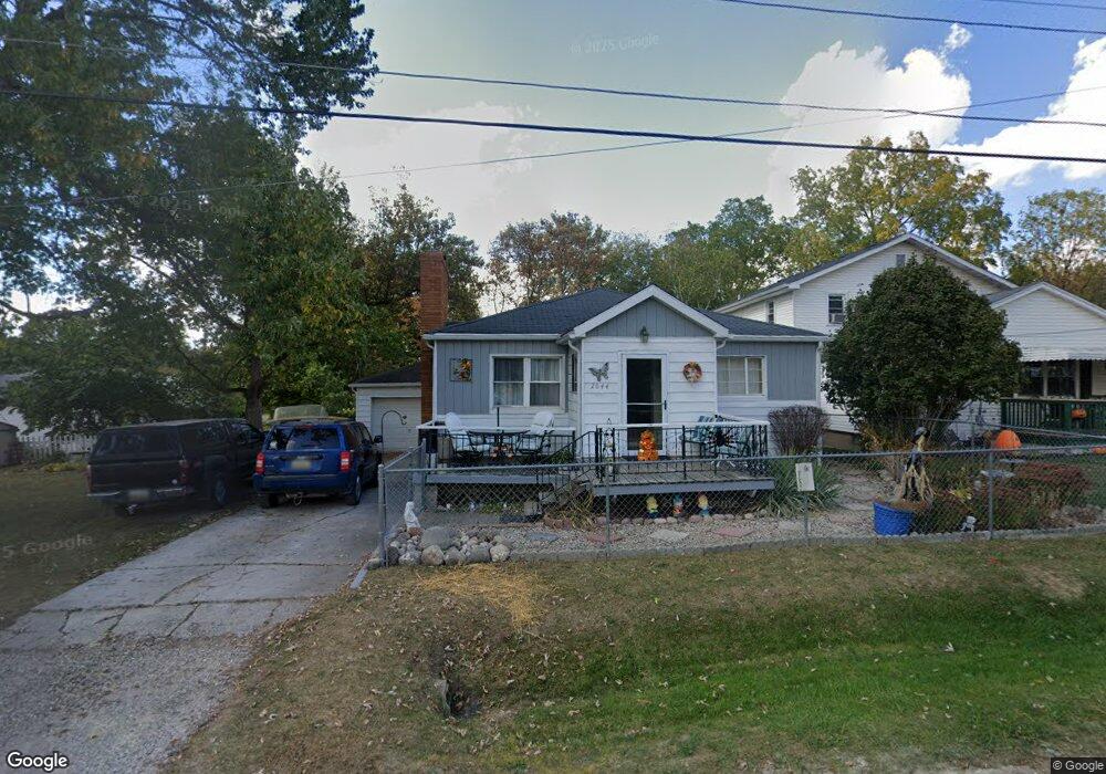 2044 Lowden Ln, Flint, MI 48532 - photo 1