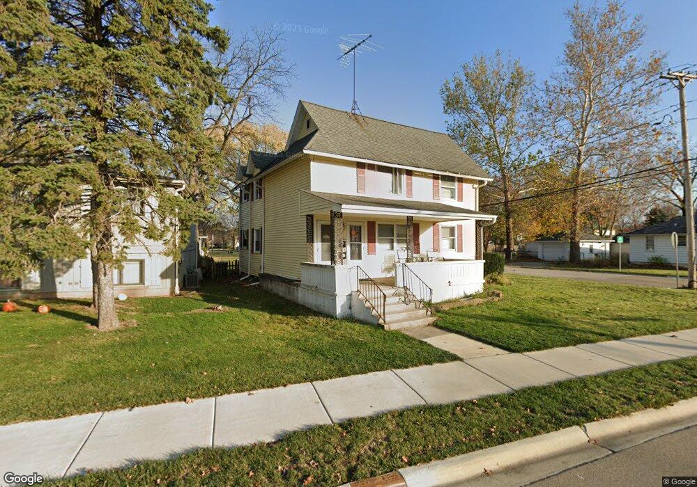 32 S Prairie St, Batavia, IL 60510 - photo 1