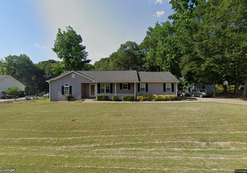 384 Sam Brown Blvd, Commerce, GA 30529 - photo 1