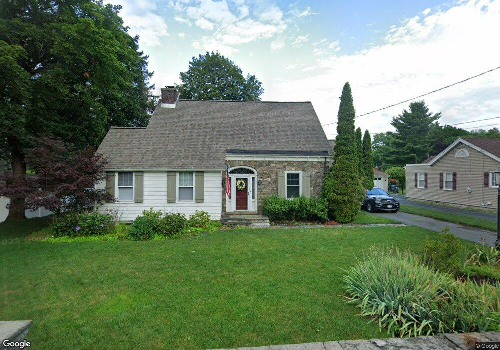 4 Birchkill Ln, Troy, NY 12180 - photo 1