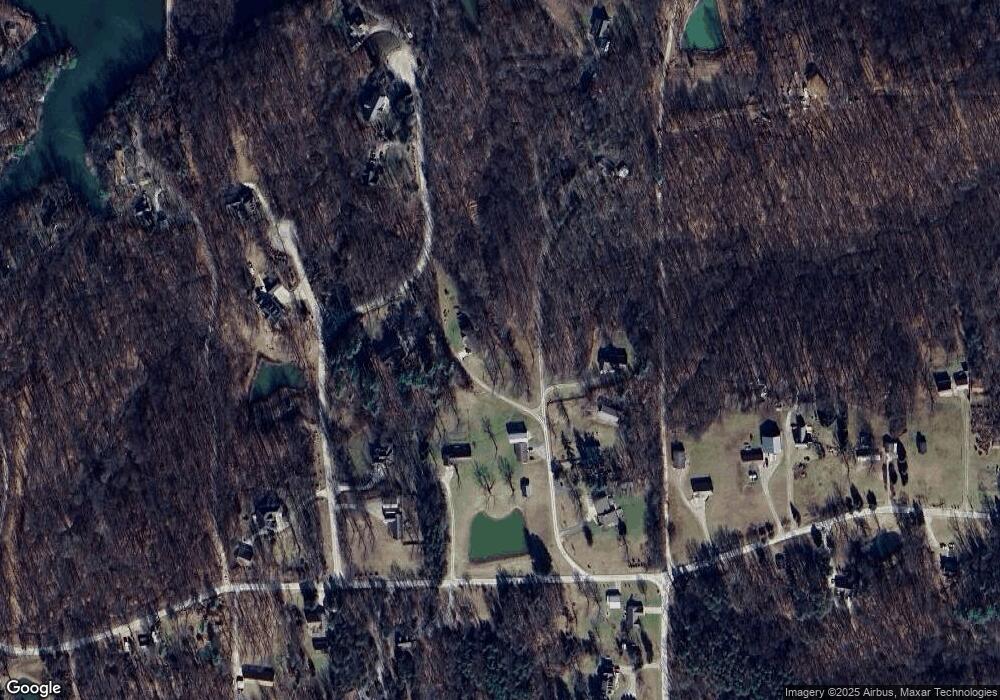 8748 Georgetown Ln, Columbus, IN 47201 - photo 1