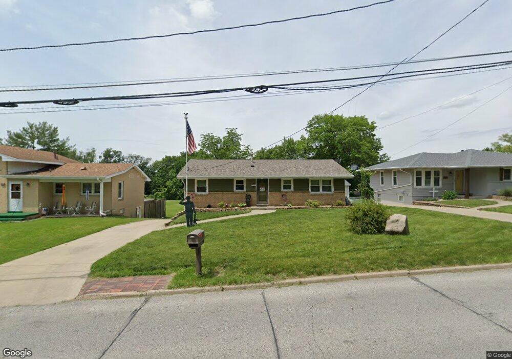 2900 E 25th St, Des Moines, IA 50317 - photo 1