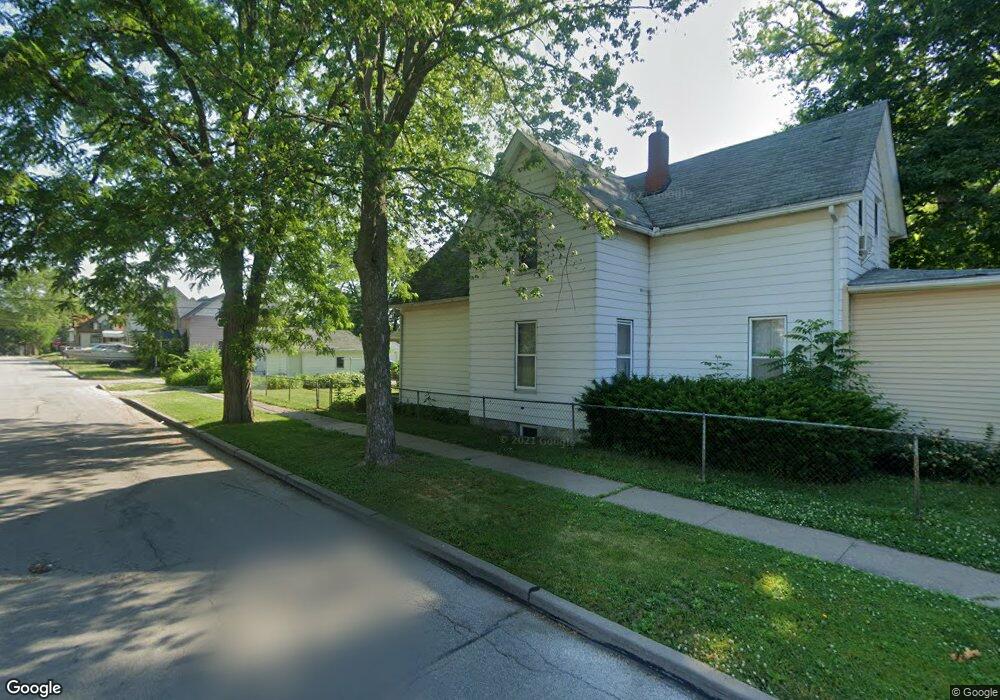 1030 W 13th St, Davenport, IA 52804 - photo 1