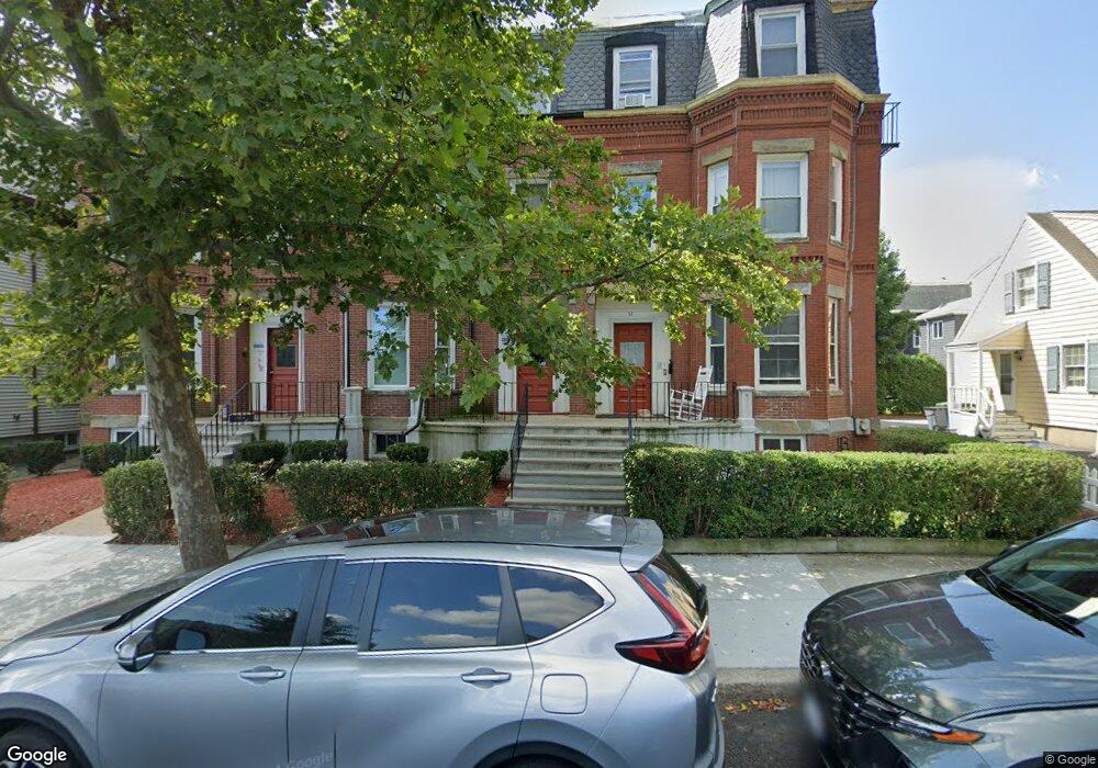 52 Highland Ave unit 3, Somerville, MA 02143 - photo 1