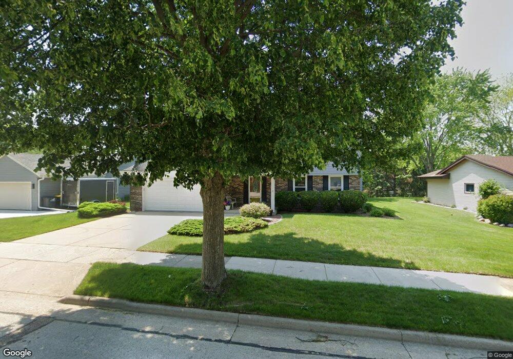 1918 Harvest Ln, Waukesha, WI 53186 - photo 1