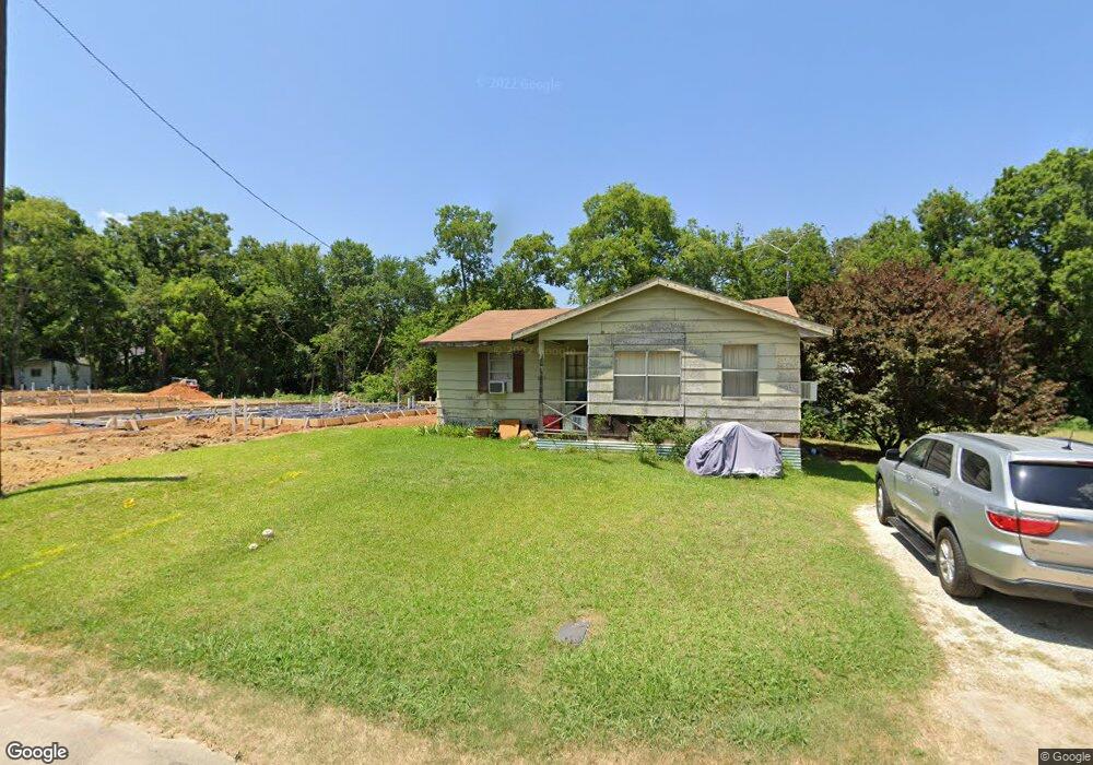 805 E 7th St, Bonham, TX 75418 - photo 1