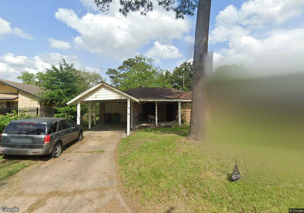 10210 Royal Oaks Dr, Houston, TX 77016 - photo 1