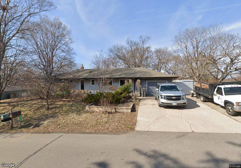 16604 Seymour Dr, Minnetonka, MN 55345 - photo 1