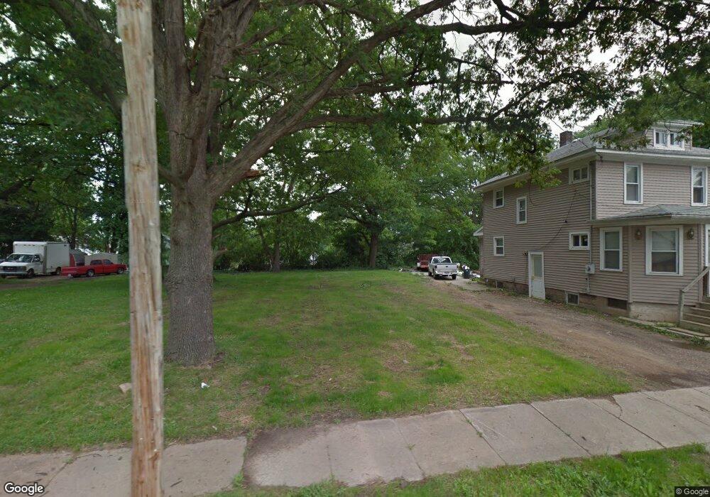 1121 Mccullough St, Lansing, MI 48912 - photo 1