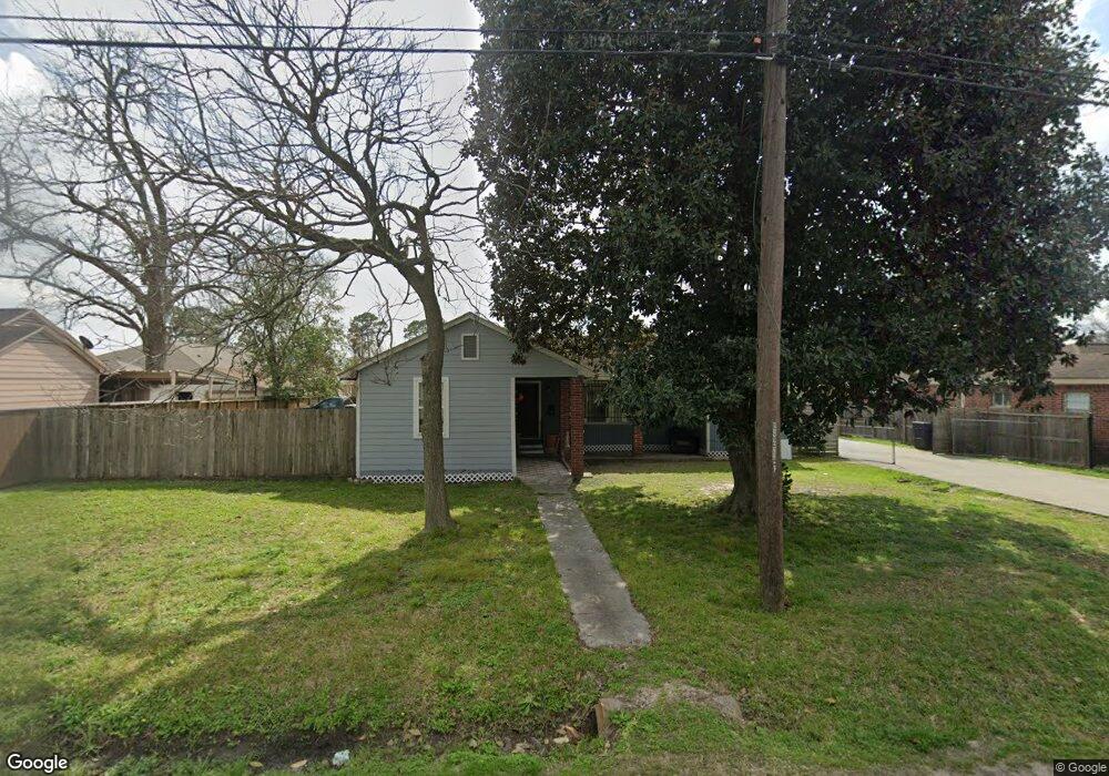 92 Fichter St, Houston, TX 77022 - photo 1