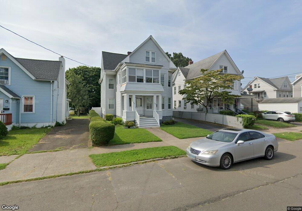 352 Blohm St, West Haven, CT 06516 - photo 1