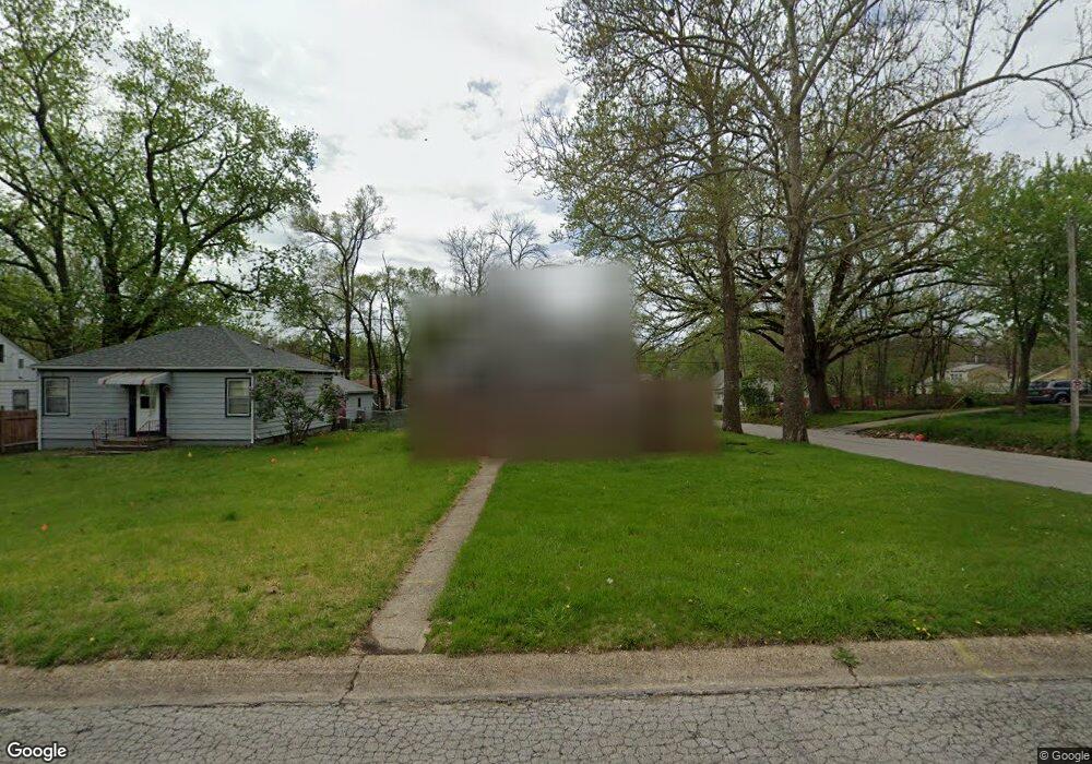 1712 Allison Ave, Des Moines, IA 50314 - photo 1