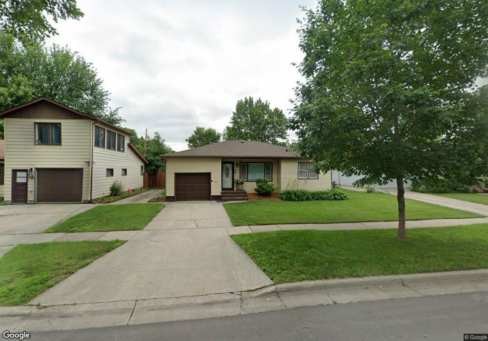 1827 4th St N, Fargo, ND 58102 - photo 1