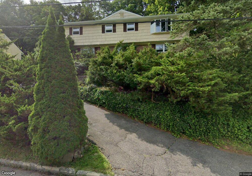 11 Paradise Dr, Scarsdale, NY 10583 - photo 1