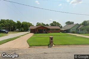 620 S 7th St, Kiowa, KS 67070