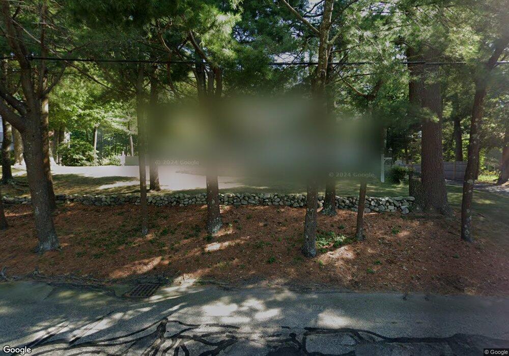 28 Winthrop Rd, Hingham, MA 02043 - photo 1