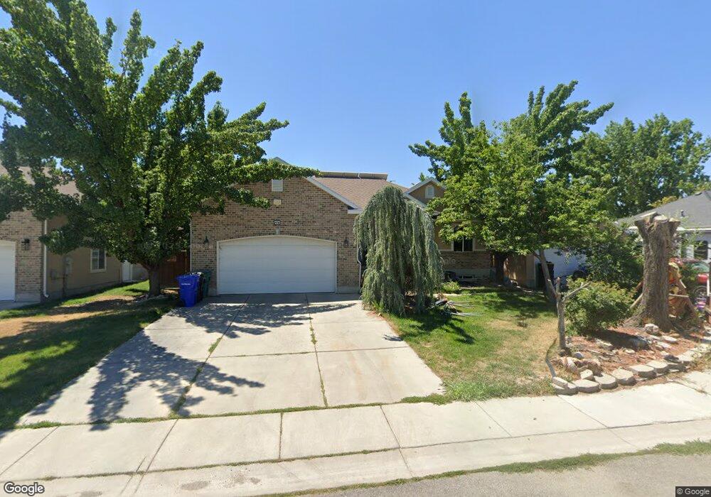 1323 Taryns Ln, West Jordan, UT 84088 - photo 1