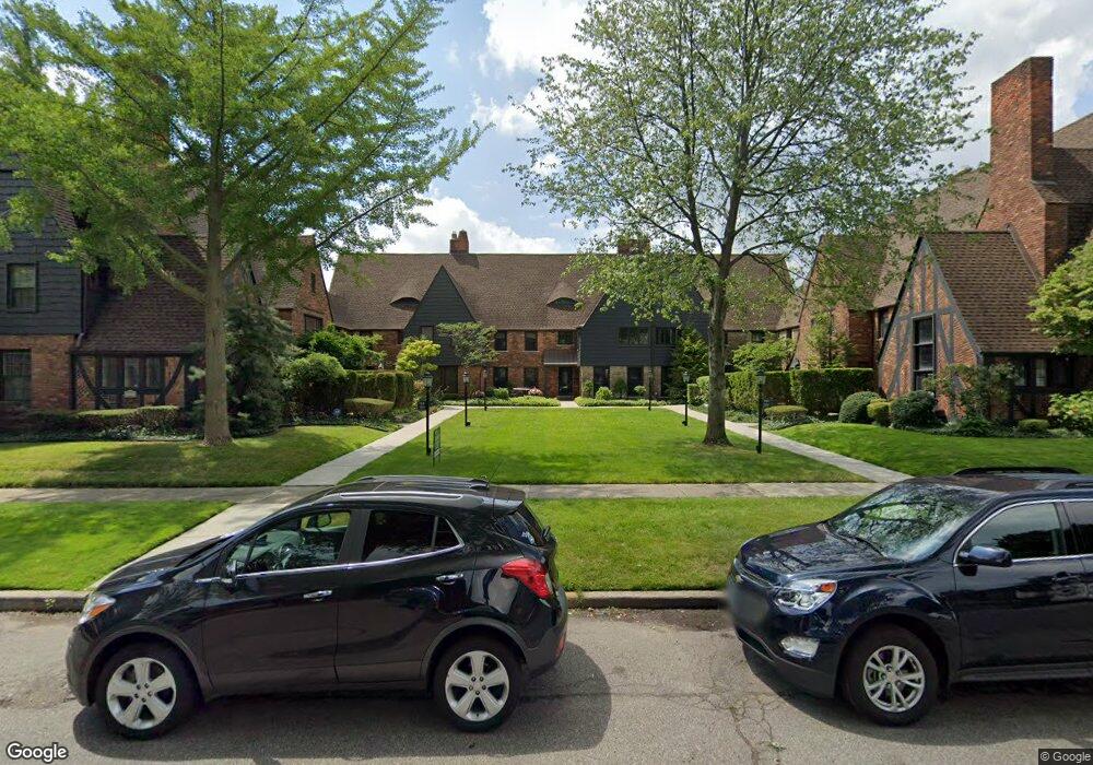 329 Rivard Blvd, Grosse Pointe, MI 48230 - photo 1