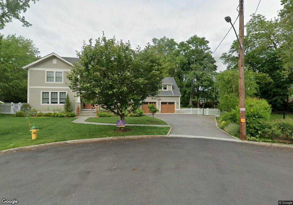 22 Edgemont Cir, Scarsdale, NY 10583 - photo 1