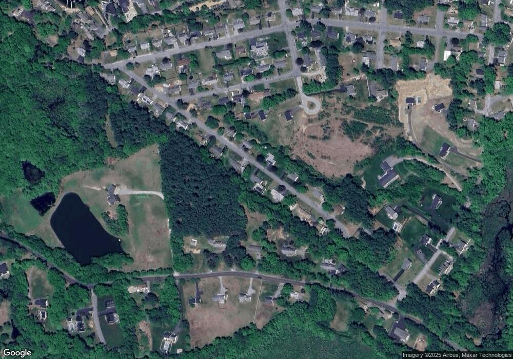 39 Bonnette Ave, Thompson, CT 06277 - photo 1