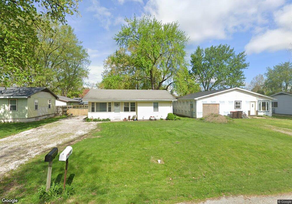 1709 N Ottawa St, Lincoln, IL 62656 - photo 1