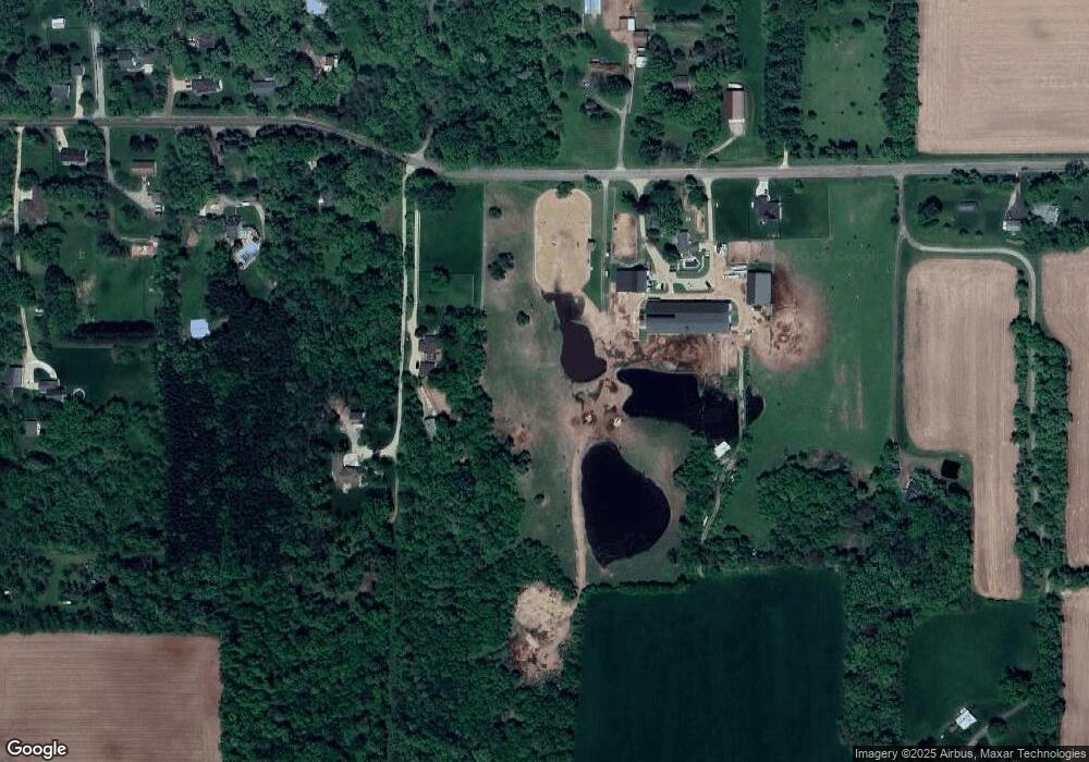 4721 Schneider Dr, Oregon, WI 53575 - photo 1